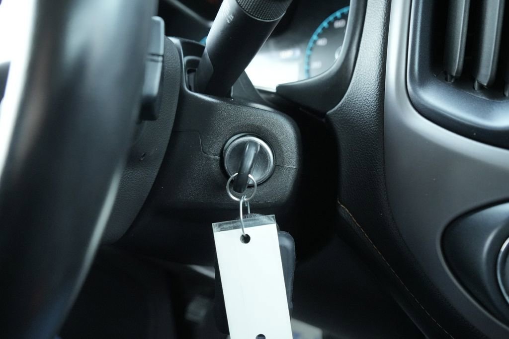 Used 2021 GMC Canyon AT4 image 32