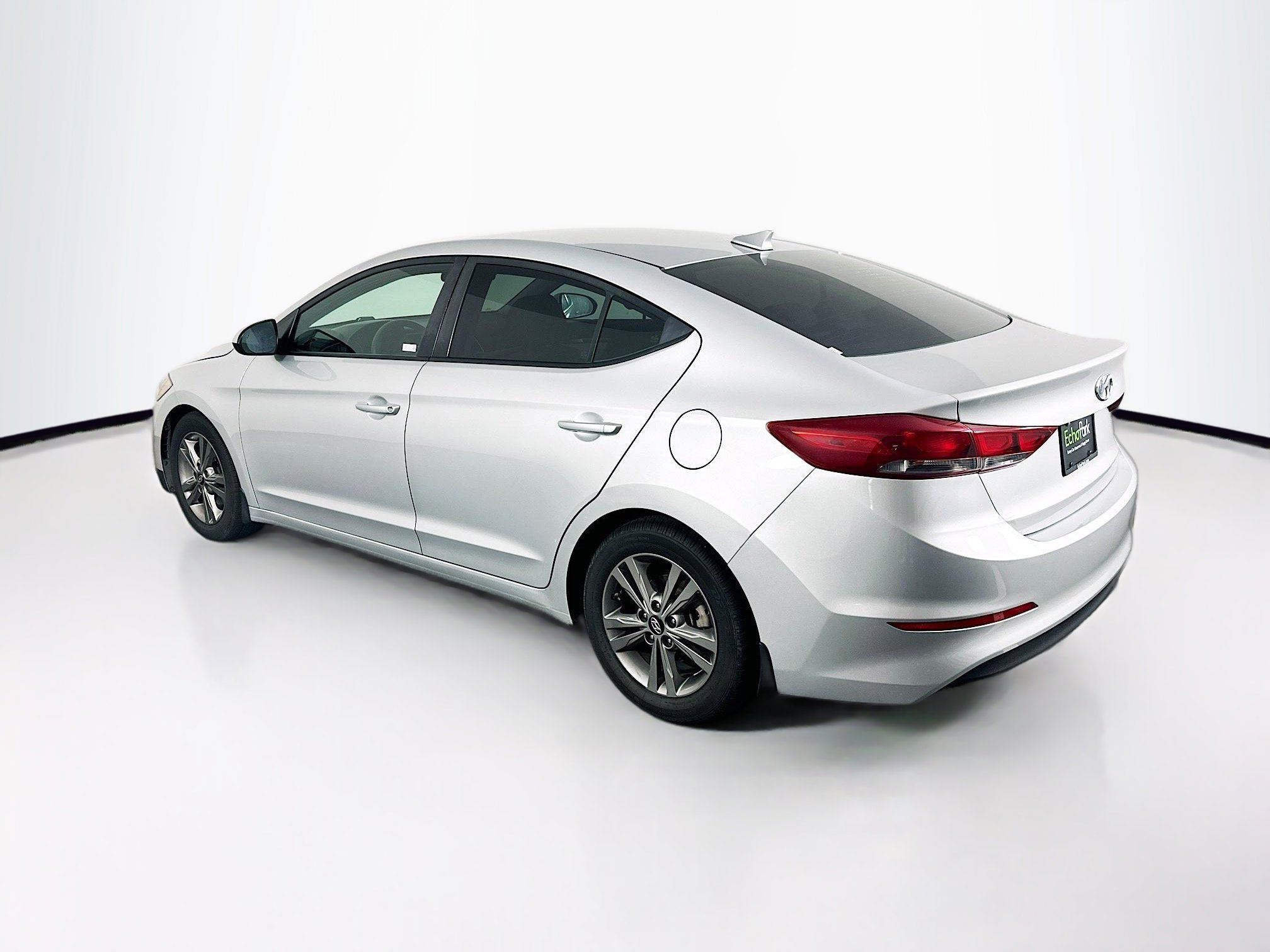 Used 2018 Hyundai Elantra SEL w/ Cargo Package FWD image 5