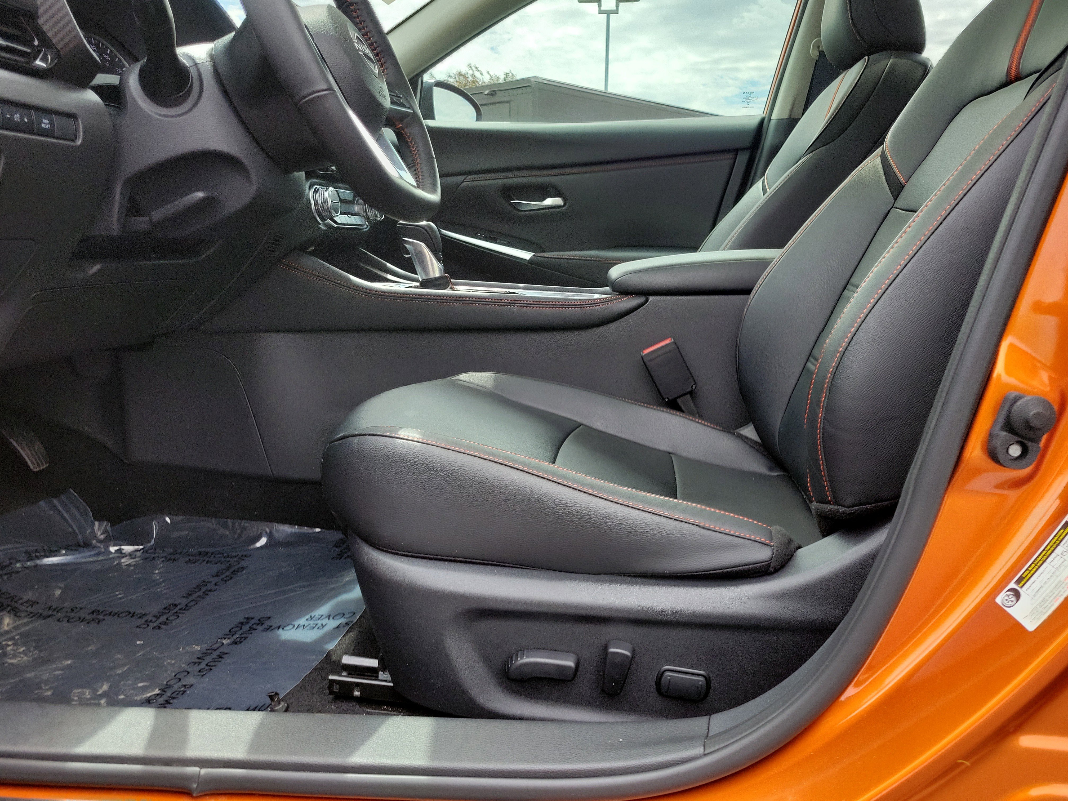 Certified 2025 Nissan Sentra SR w/ SR Premium Package FWD image 16