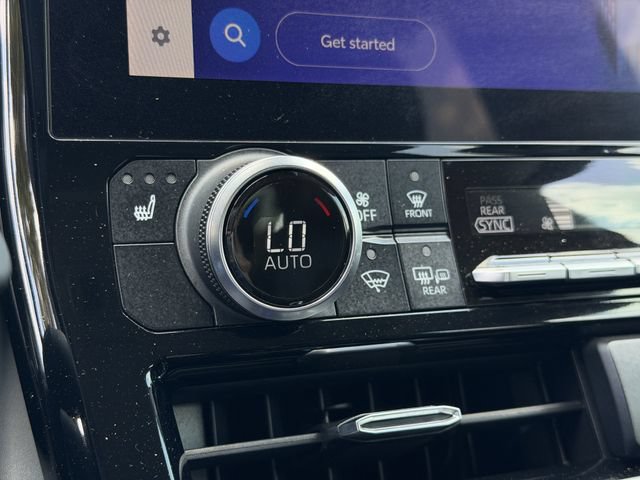 Used 2023 Toyota Highlander XLE FWD image 20