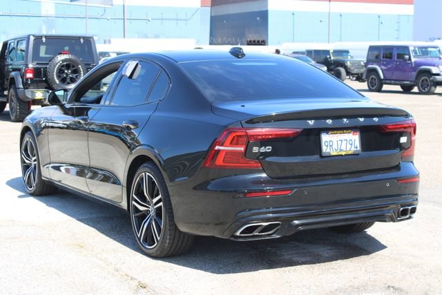 Used 2021 Volvo S60 T8 R-Design w/ Climate Package AWD/4WD image 3