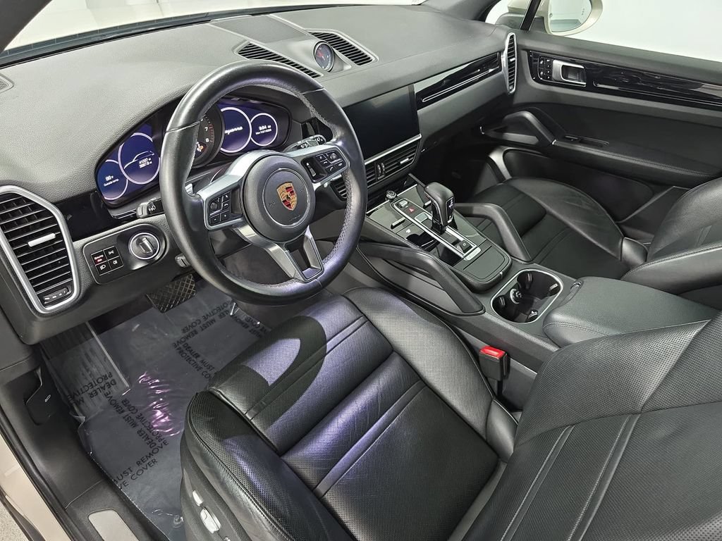 Certified 2020 Porsche Cayenne AWD/4WD image 4