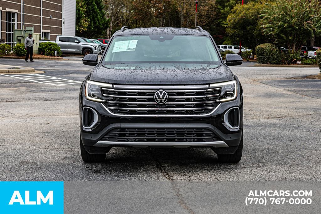 Used 2025 Volkswagen Atlas SE image 11