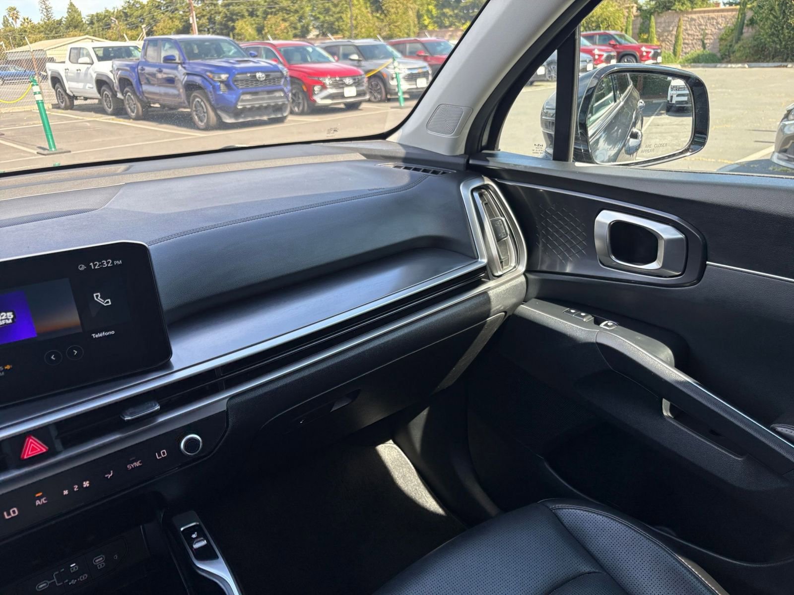 Used 2024 Kia Sorento S FWD image 37