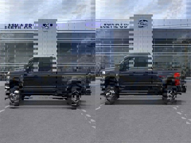 New 2026 Ford F350 Lariat image 3