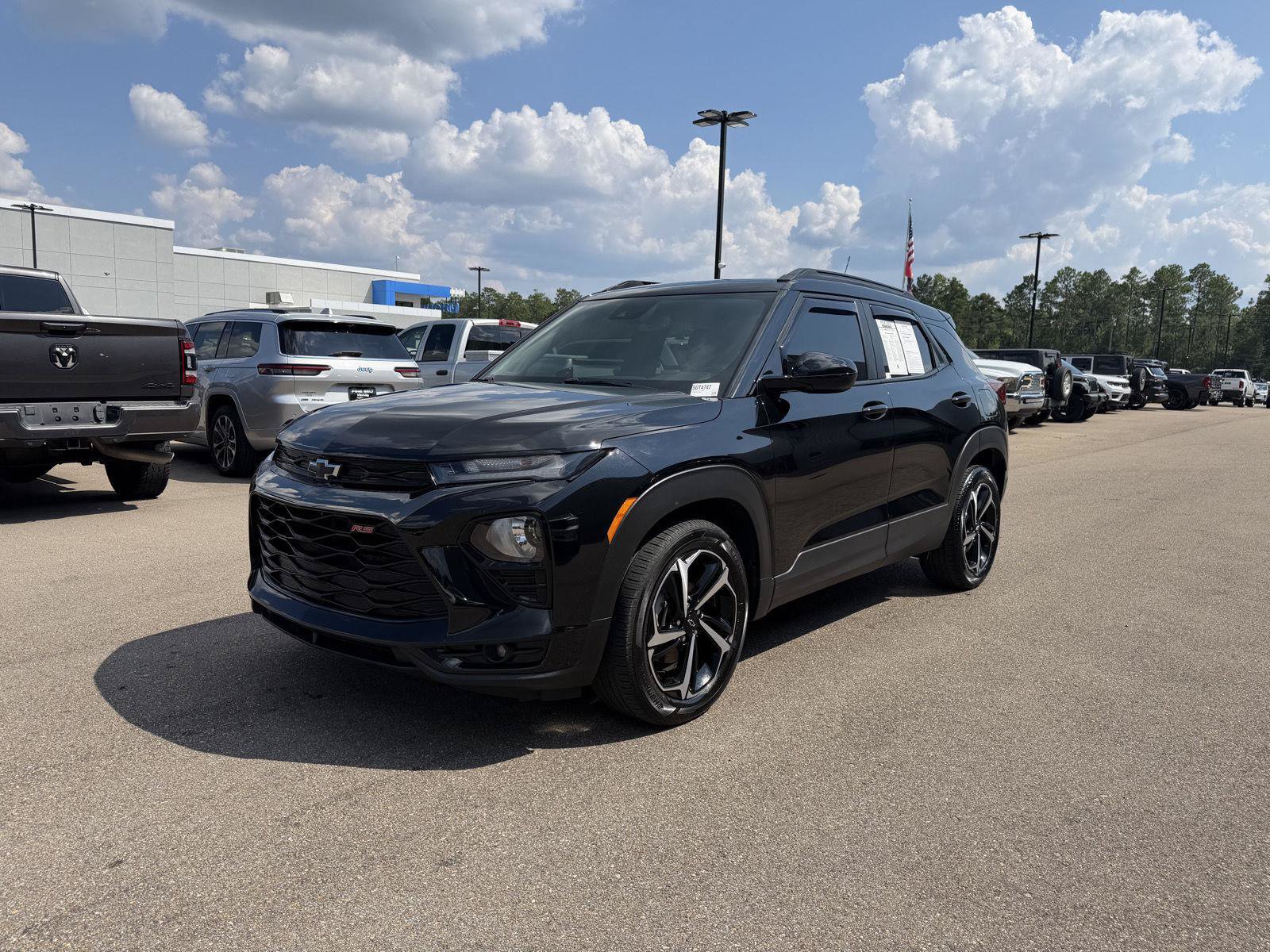Used 2023 Chevrolet TrailBlazer RS w/ Convenience Package