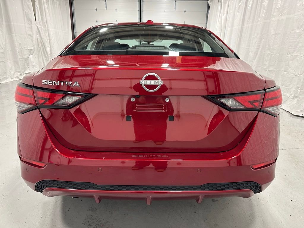 Used 2025 Nissan Sentra SV image 6