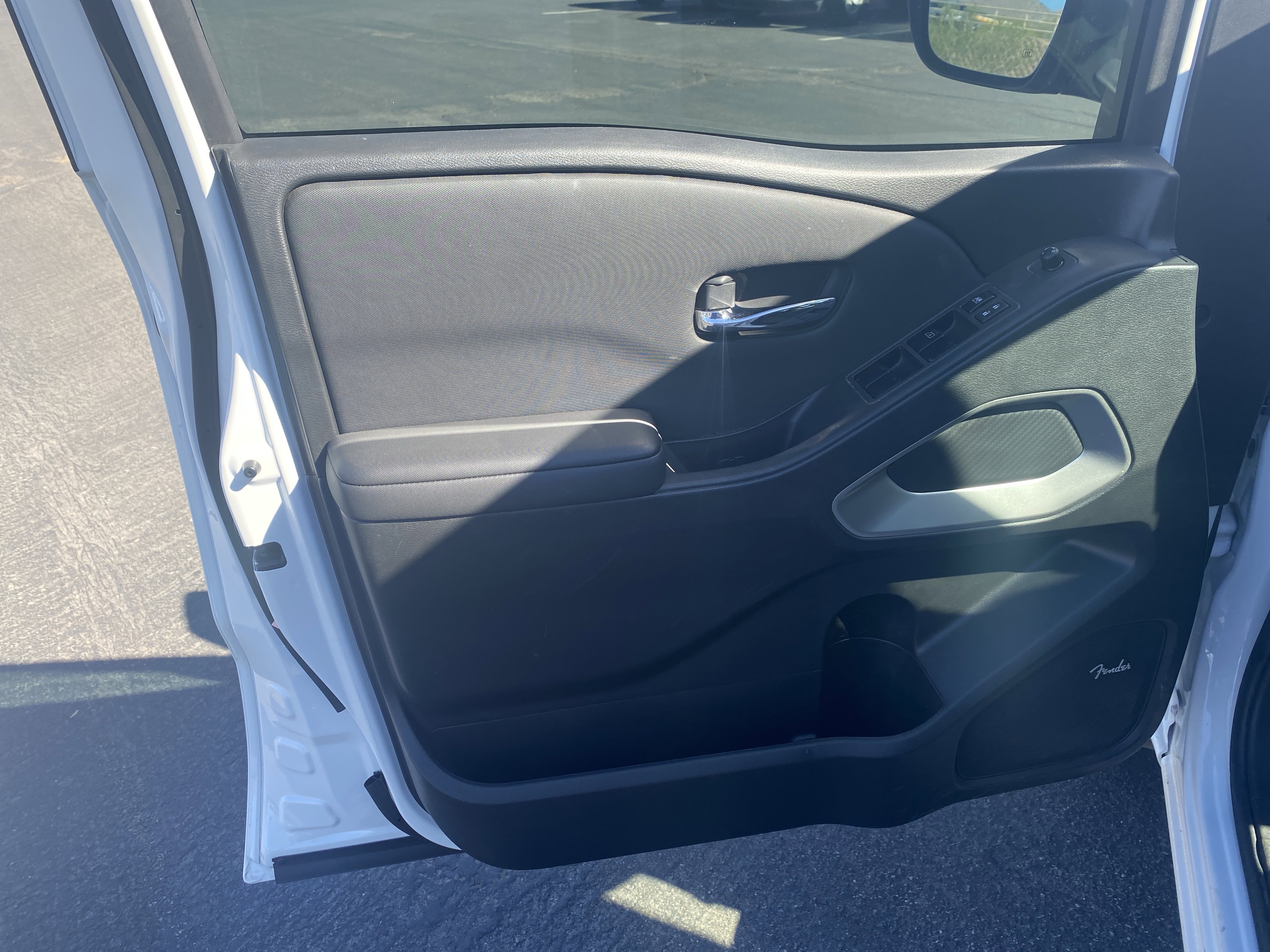 Used 2024 Nissan Frontier SV w/ SV Convenience Package image 9