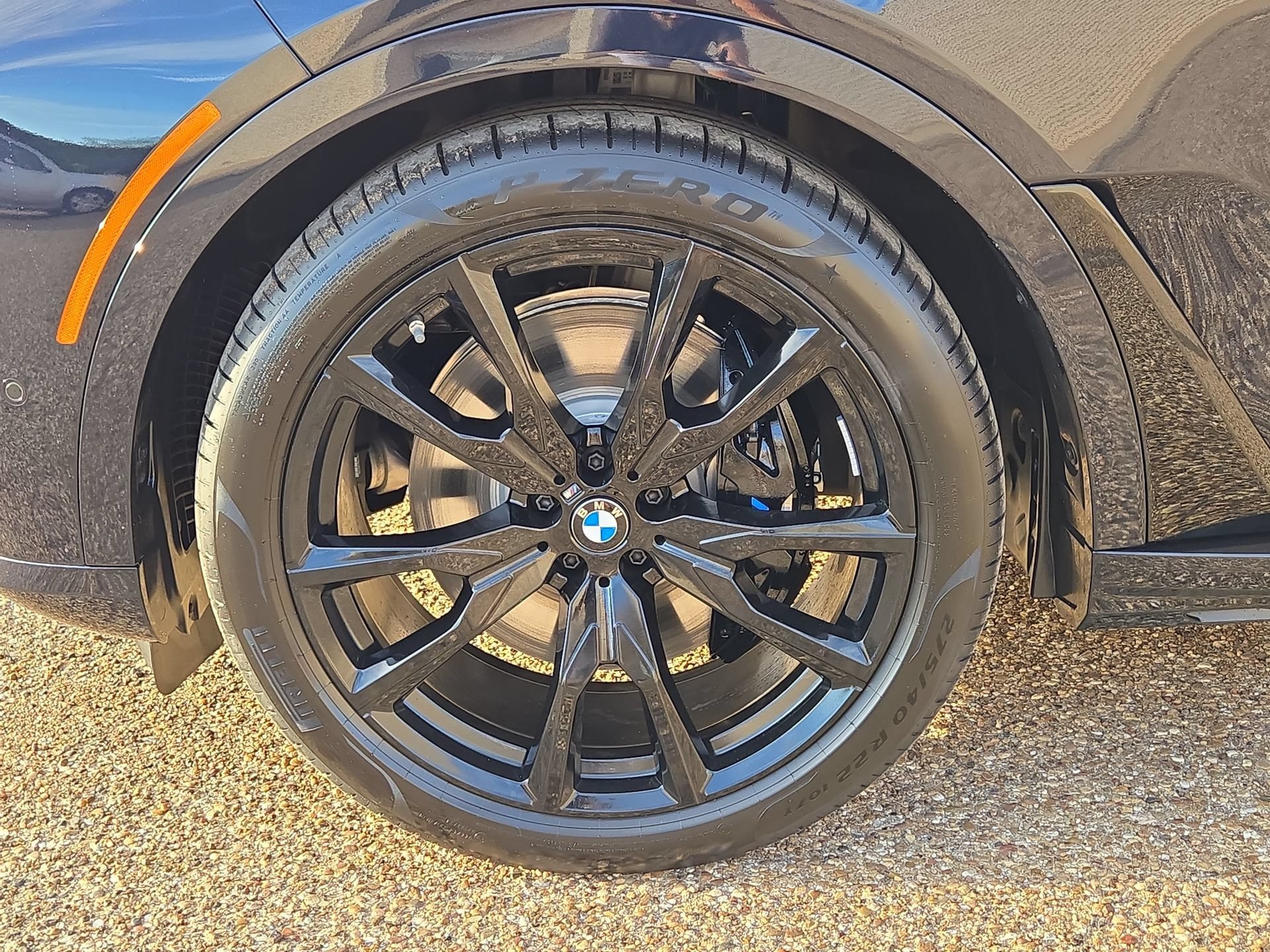 New 2027 BMW X7 xDrive40i w/ M Sport Package AWD/4WD image 11