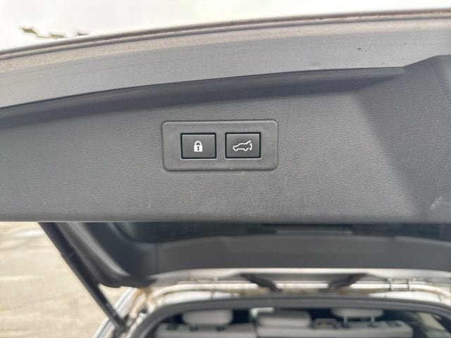 Certified 2022 Subaru Outback Limited AWD/4WD image 17