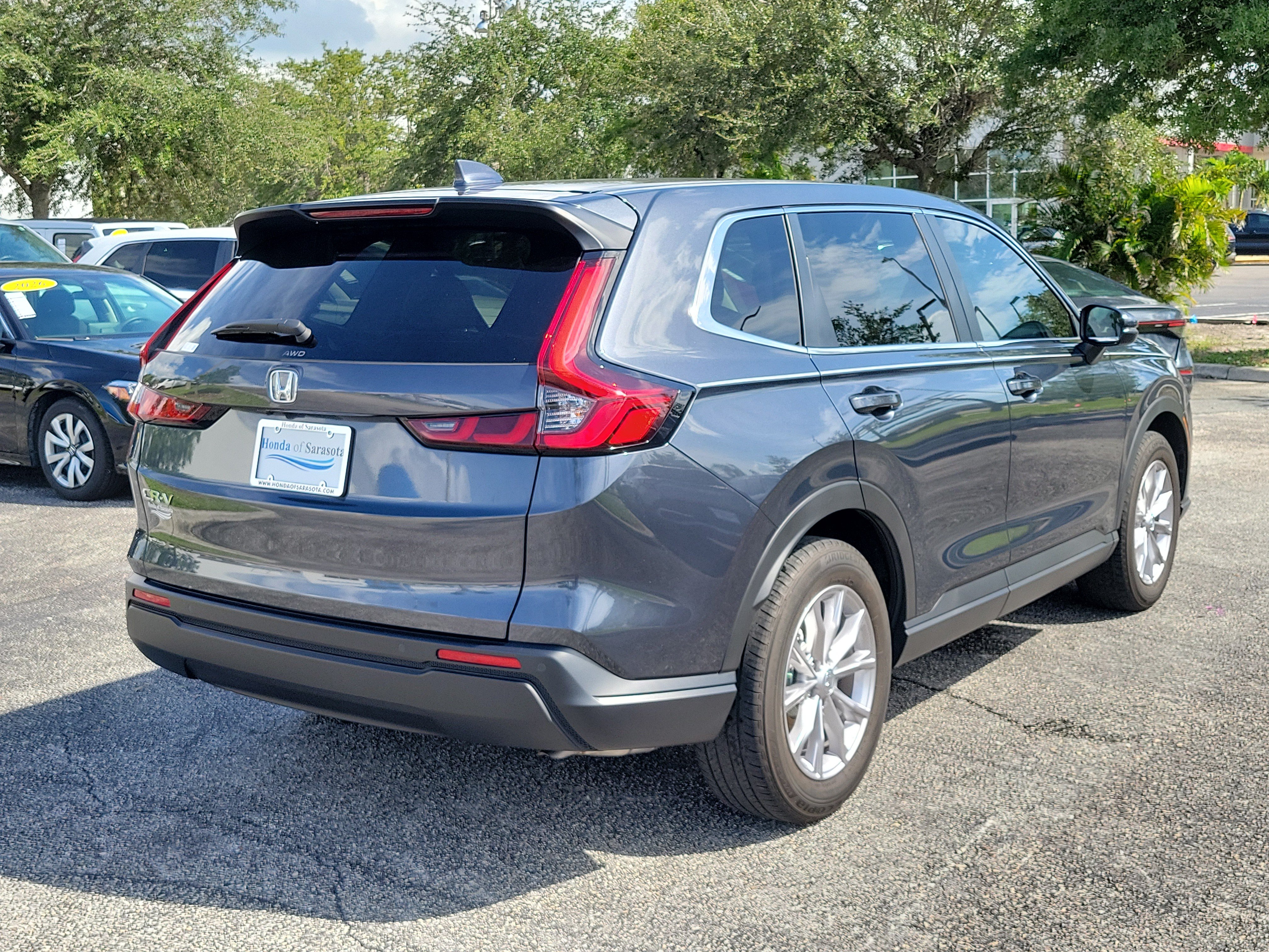 Used 2024 Honda CR-V EX-L image 7