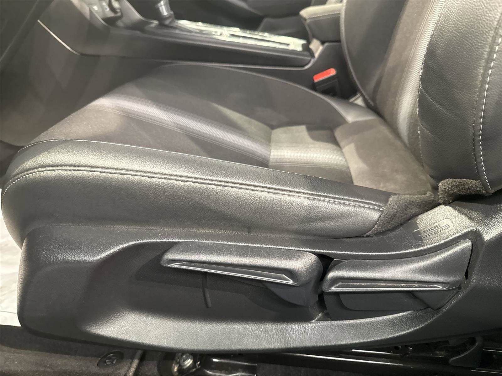 Used 2024 Honda Civic Sport image 14