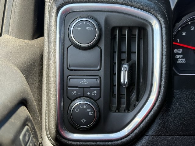 Used 2021 Chevrolet Silverado 1500 LT RWD image 19