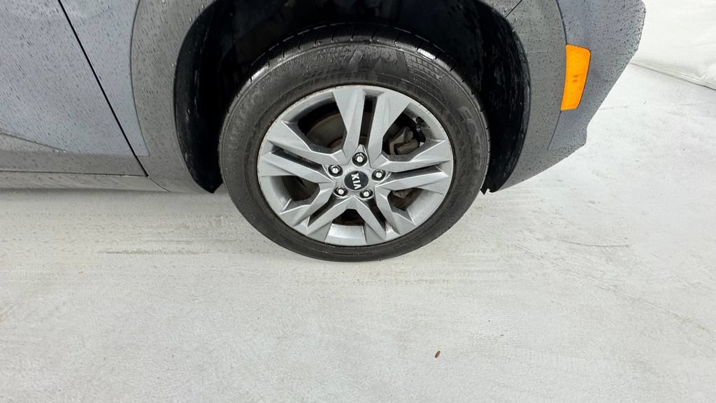 Used 2021 Kia Seltos S AWD/4WD image 9