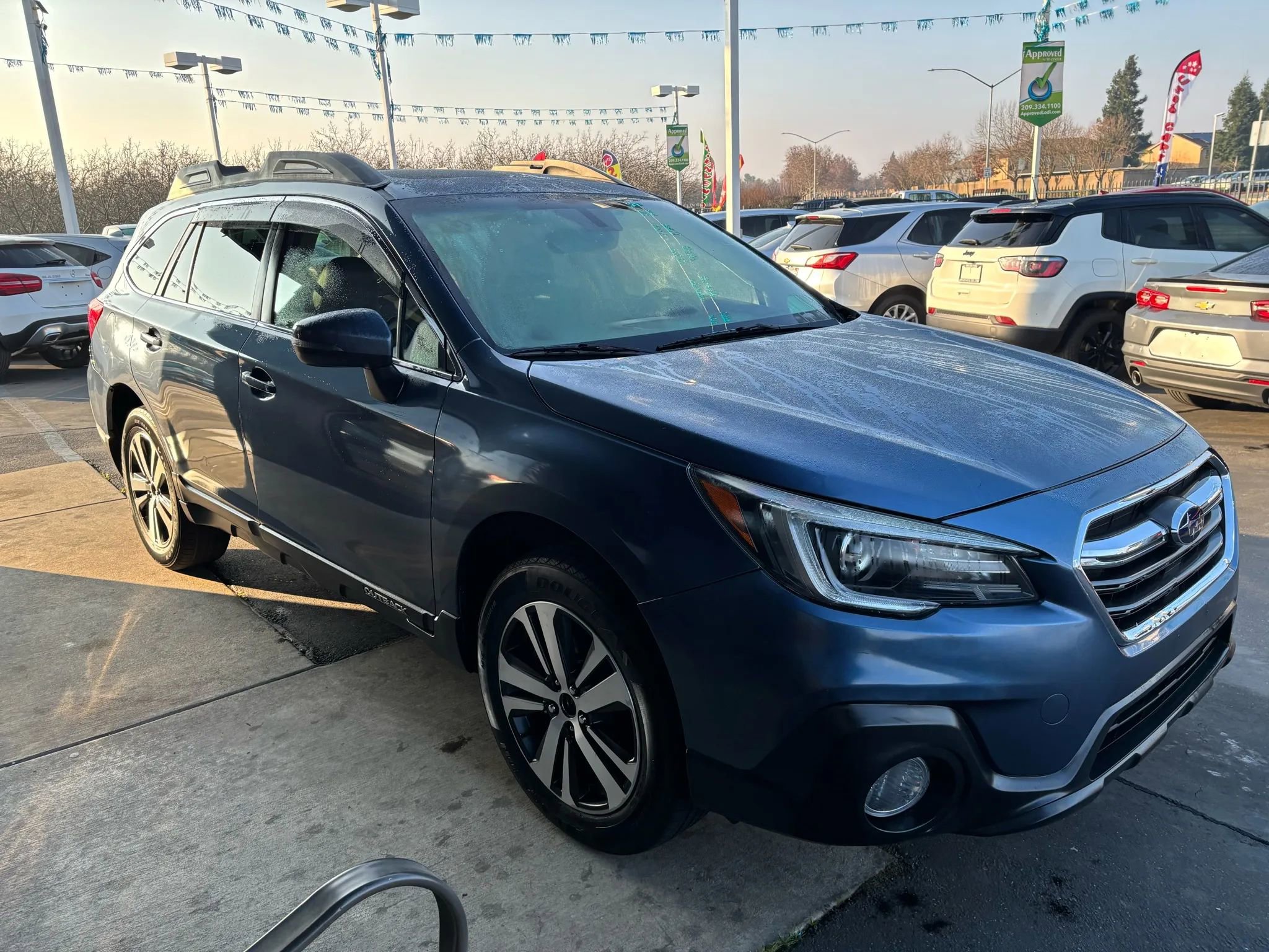 Used 2018 Subaru Outback 2.5i Limited image 3