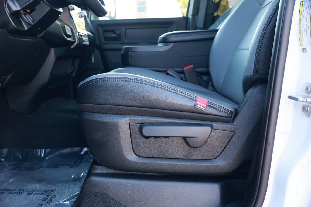 New 2026 RAM 3500 Tradesman AWD/4WD image 17