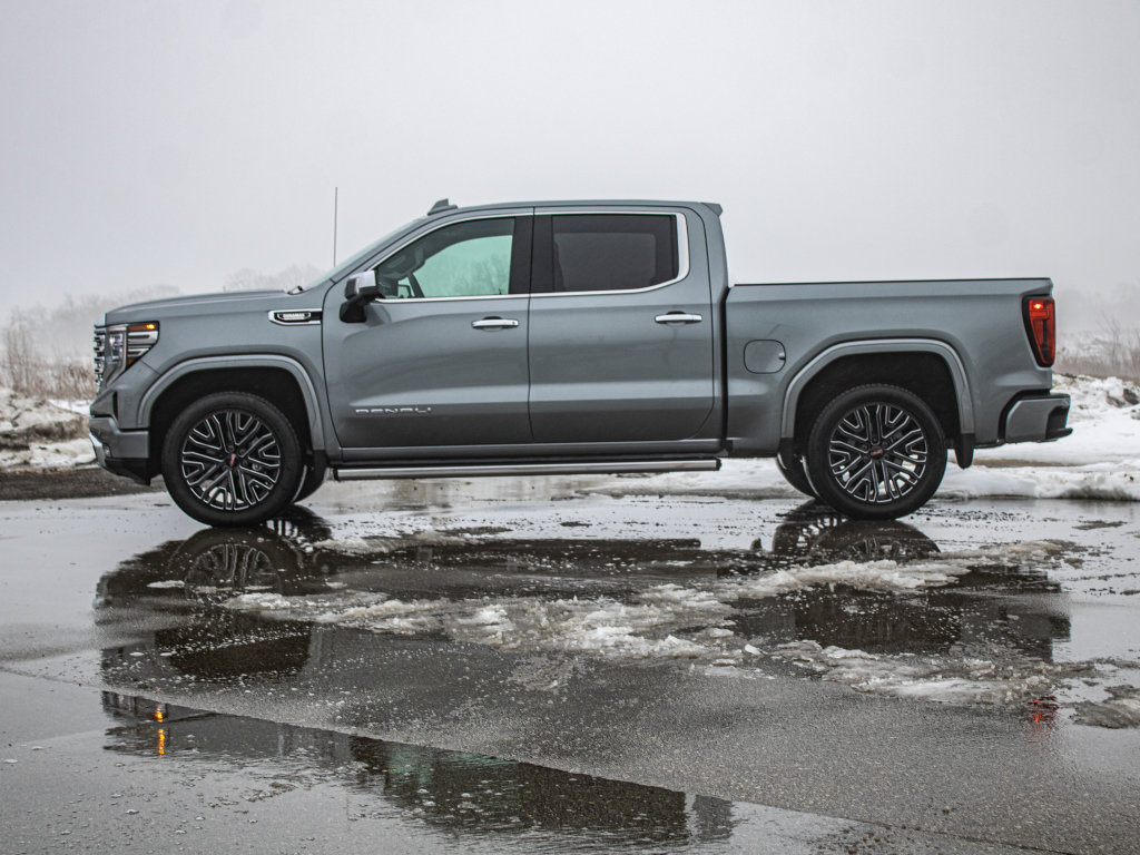 Used 2026 GMC Sierra 1500 Denali image 4
