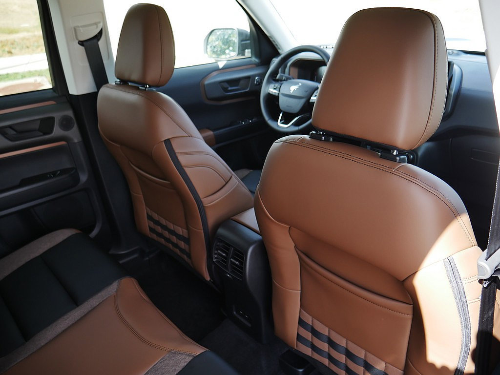 New 2026 Ford Bronco Sport Outer Banks w/ Outer Banks Tech Package+ AWD/4WD image 30