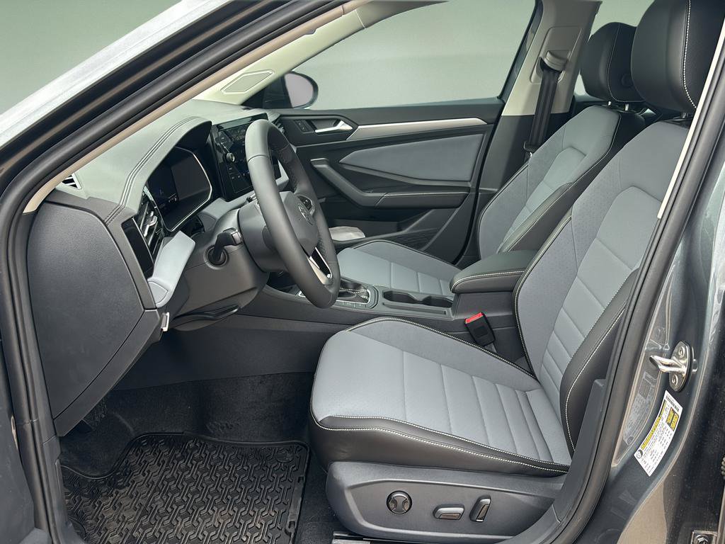 New 2026 Volkswagen Jetta SE FWD image 20