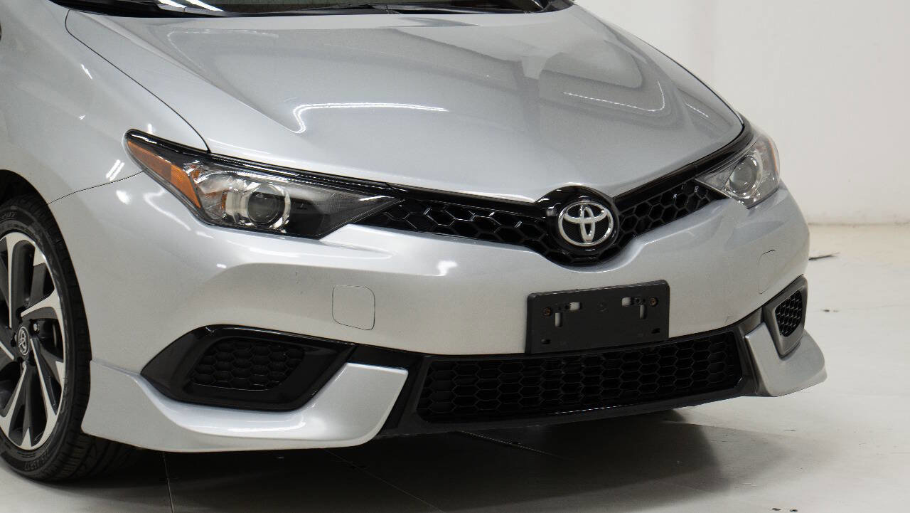 Used 2017 Toyota Corolla iM FWD image 9