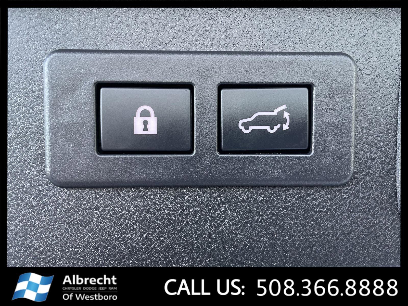 Used 2025 Subaru Forester Sport image 16