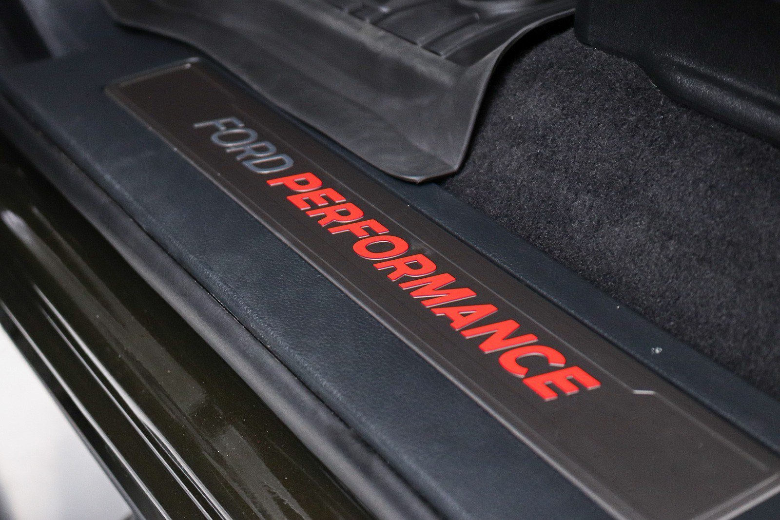 Used 2025 Ford F150 Raptor AWD/4WD image 35