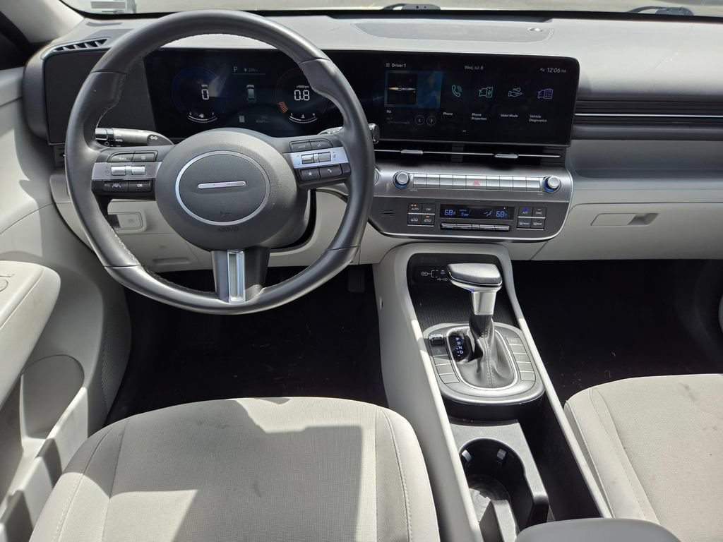 Used 2024 Hyundai Kona SEL AWD/4WD image 18