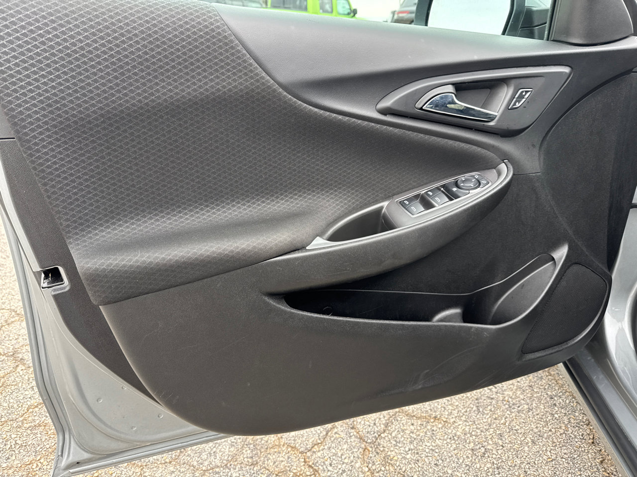 Used 2025 Chevrolet Malibu LT image 10