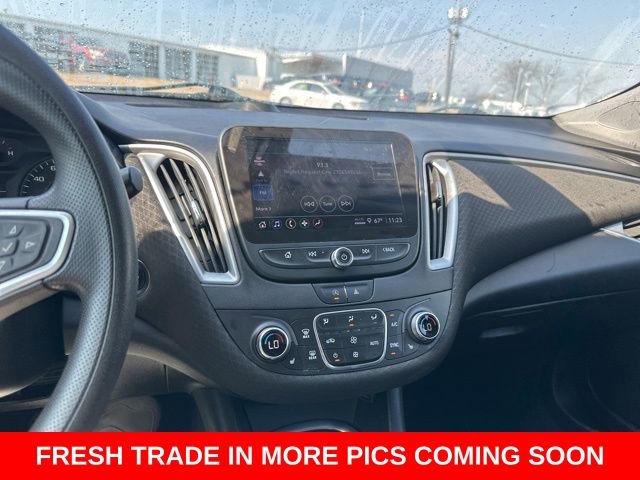 Used 2022 Chevrolet Malibu LT image 15