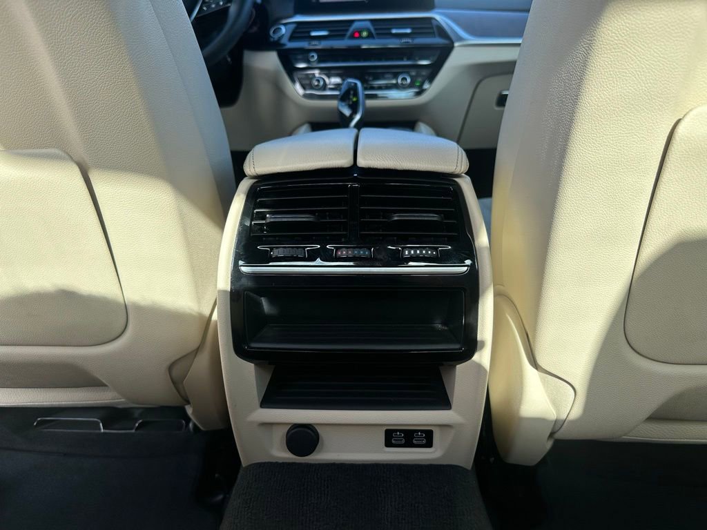 Used 2020 BMW 540i w/ Premium Package RWD image 23