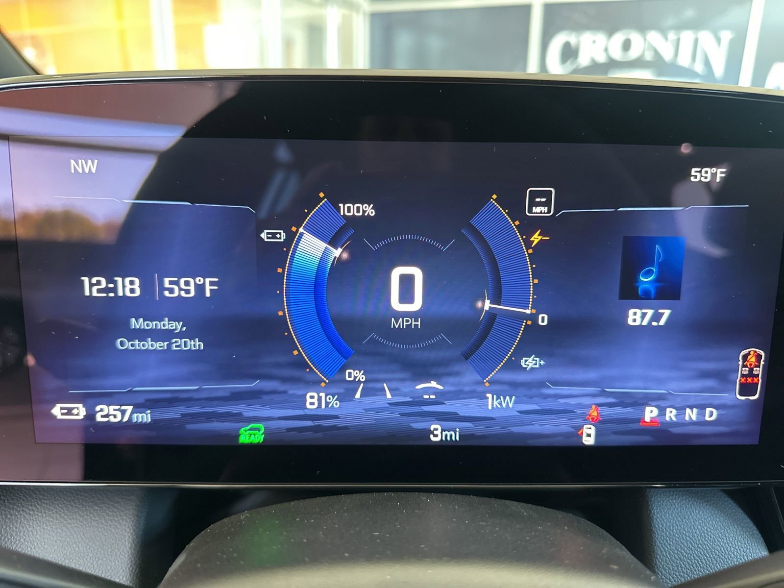 New 2025 Chevrolet Equinox EV RS image 23