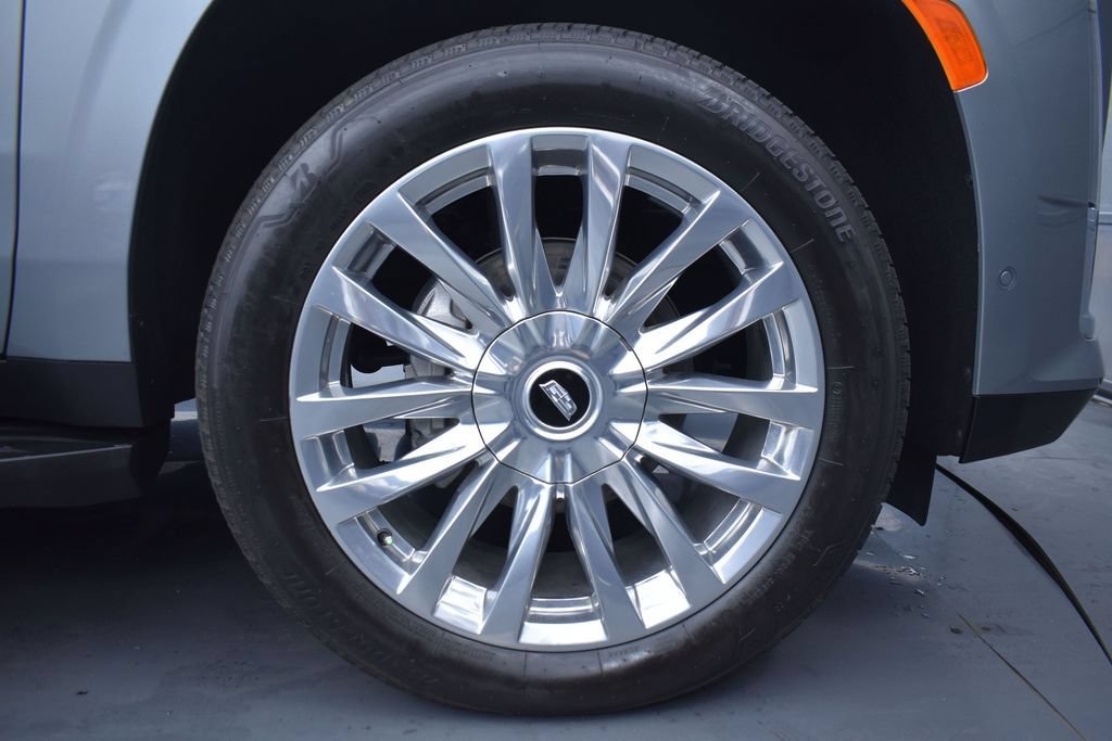 Certified 2024 Cadillac Escalade ESV Premium Luxury AWD/4WD image 39