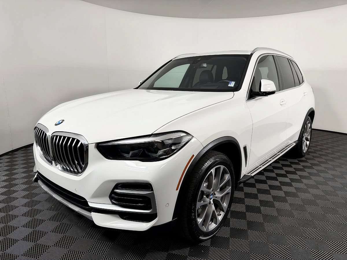 Used 2023 BMW X5 xDrive40i AWD/4WD image 2