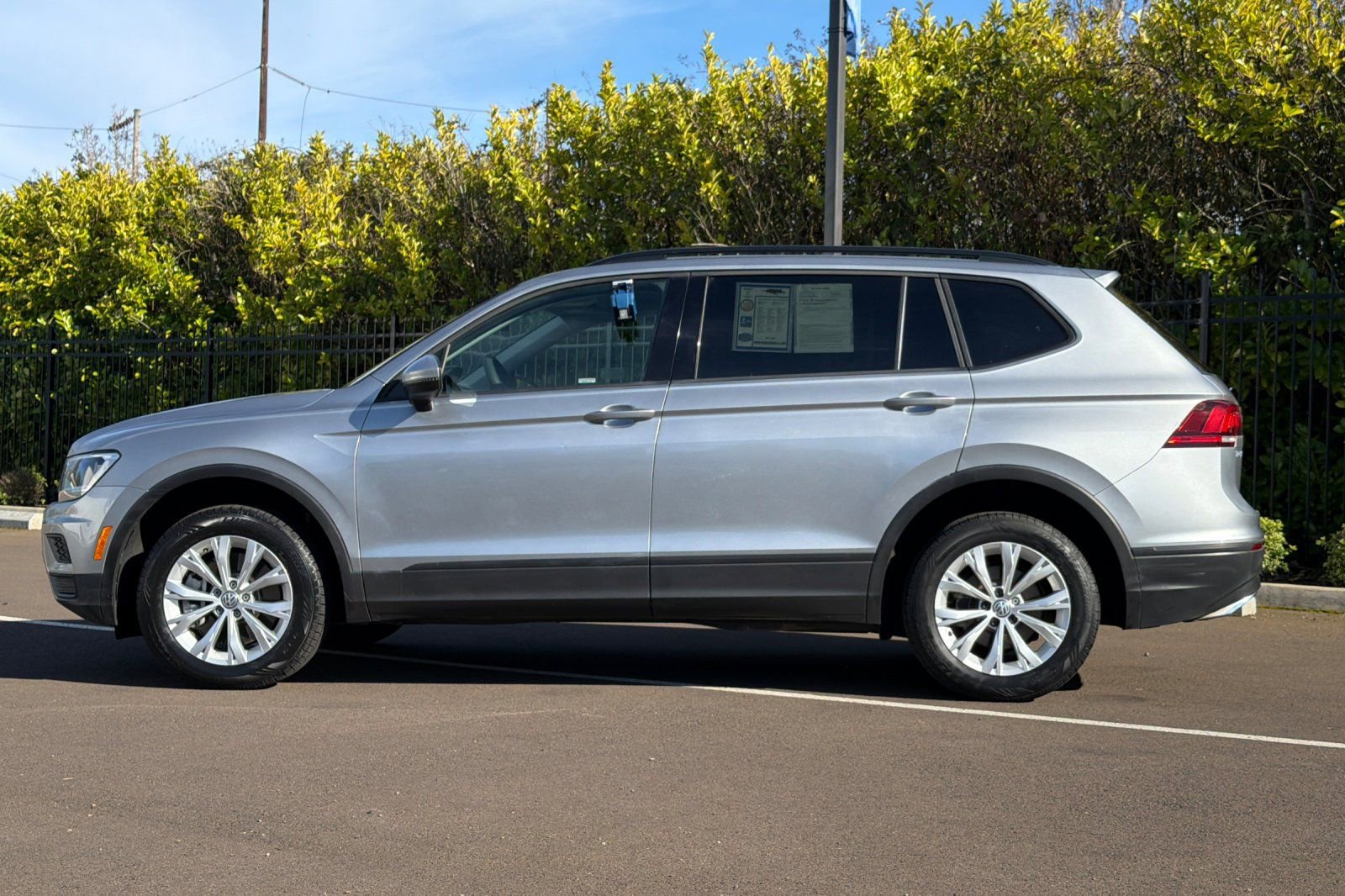 Used 2019 Volkswagen Tiguan S w/ Driver Assistance Package image 7