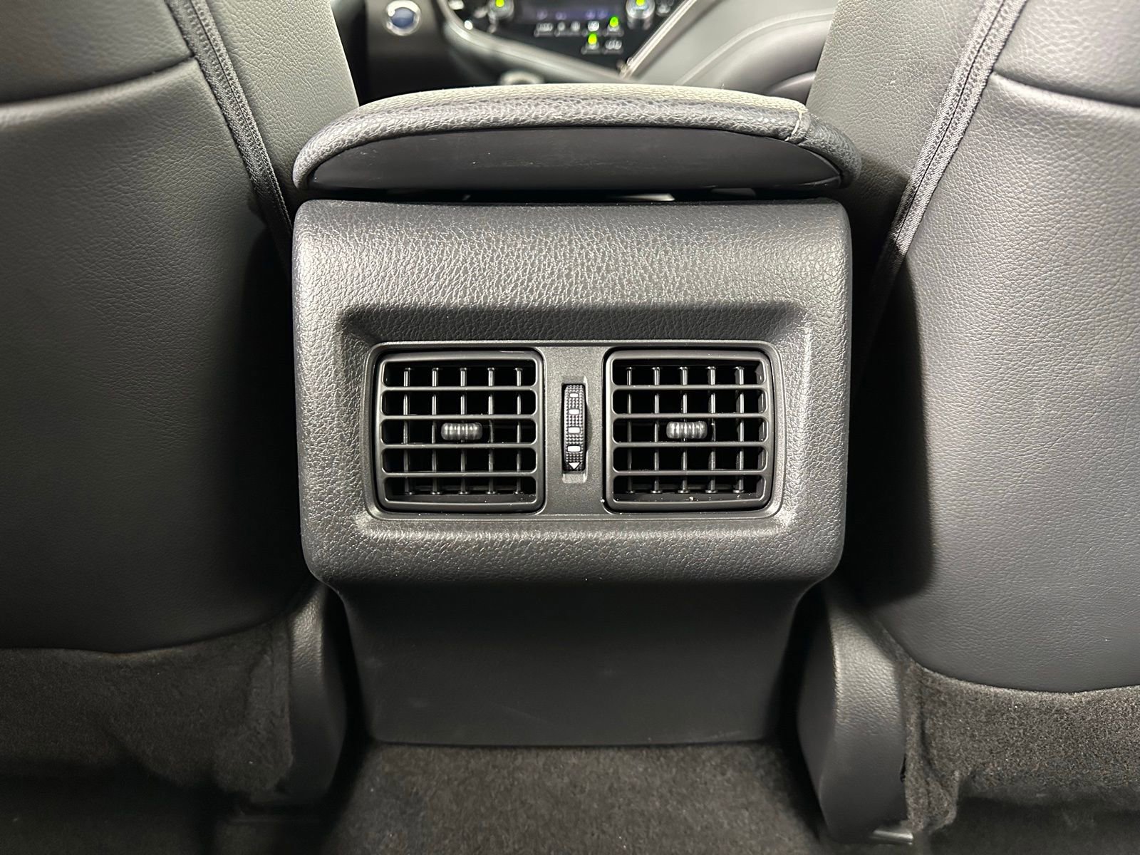 Used 2022 Toyota Camry XSE image 31