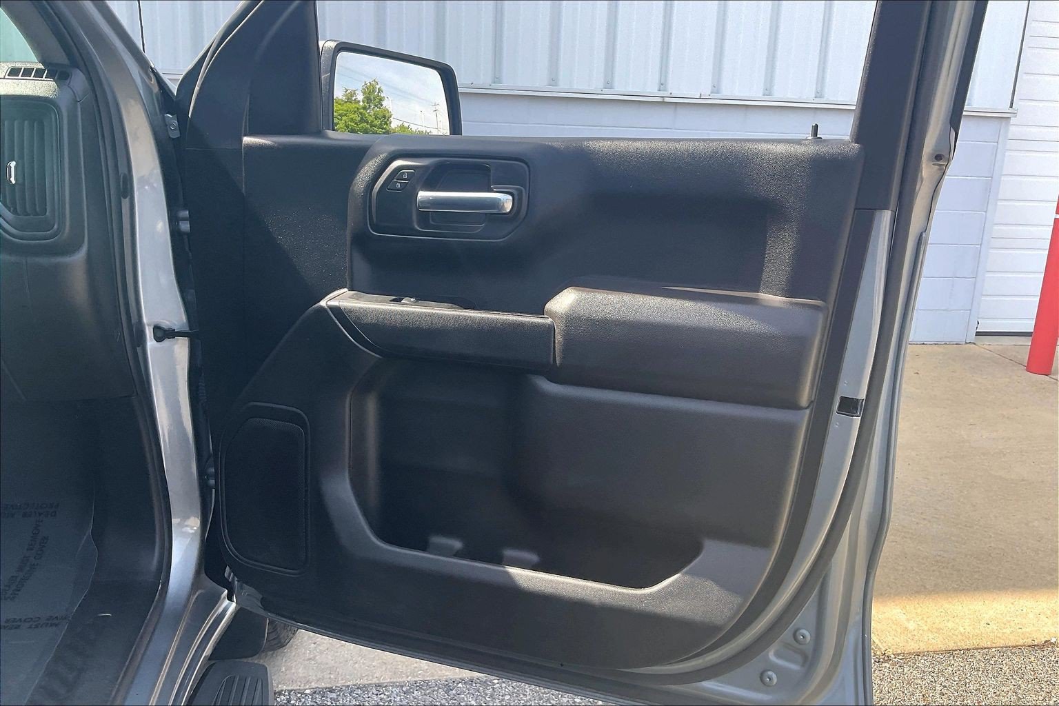 Used 2023 Chevrolet Silverado 1500 Custom w/ LPO, Dark Essentials Package AWD/4WD image 28