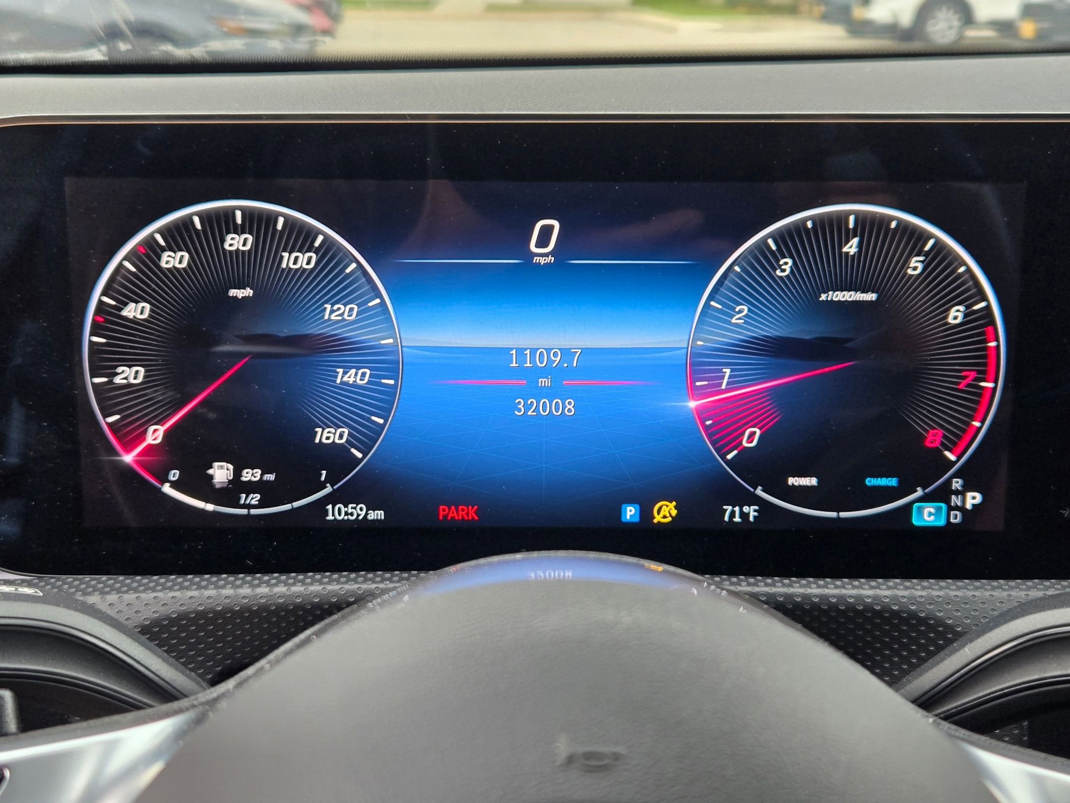 Used 2025 Mercedes-Benz CLA 250 4MATIC image 23