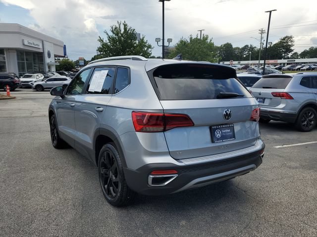 Certified 2023 Volkswagen Taos SE w/ Panoramic Sunroof Package FWD image 6
