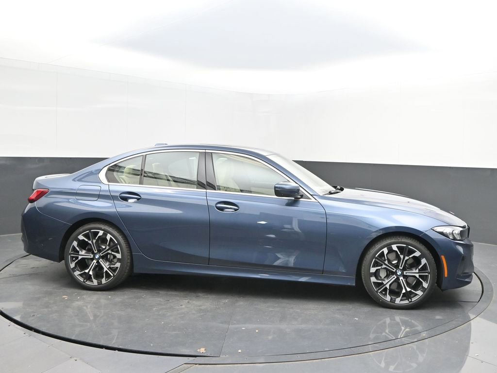 Certified 2025 BMW 330i Sedan w/ Premium Package image 8