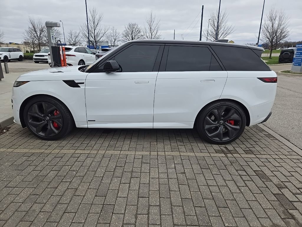 Used 2025 Land Rover Range Rover Sport Autobiography image 8