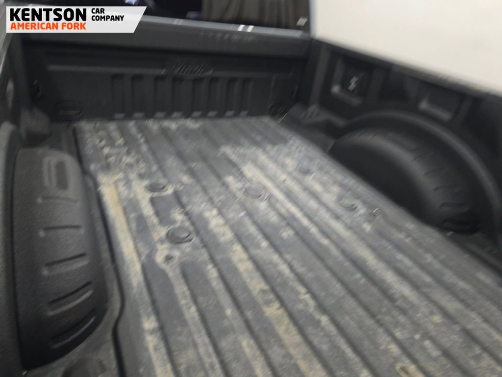 Used 2026 Ford F350 Lariat w/ Black Appearance Package AWD/4WD image 6