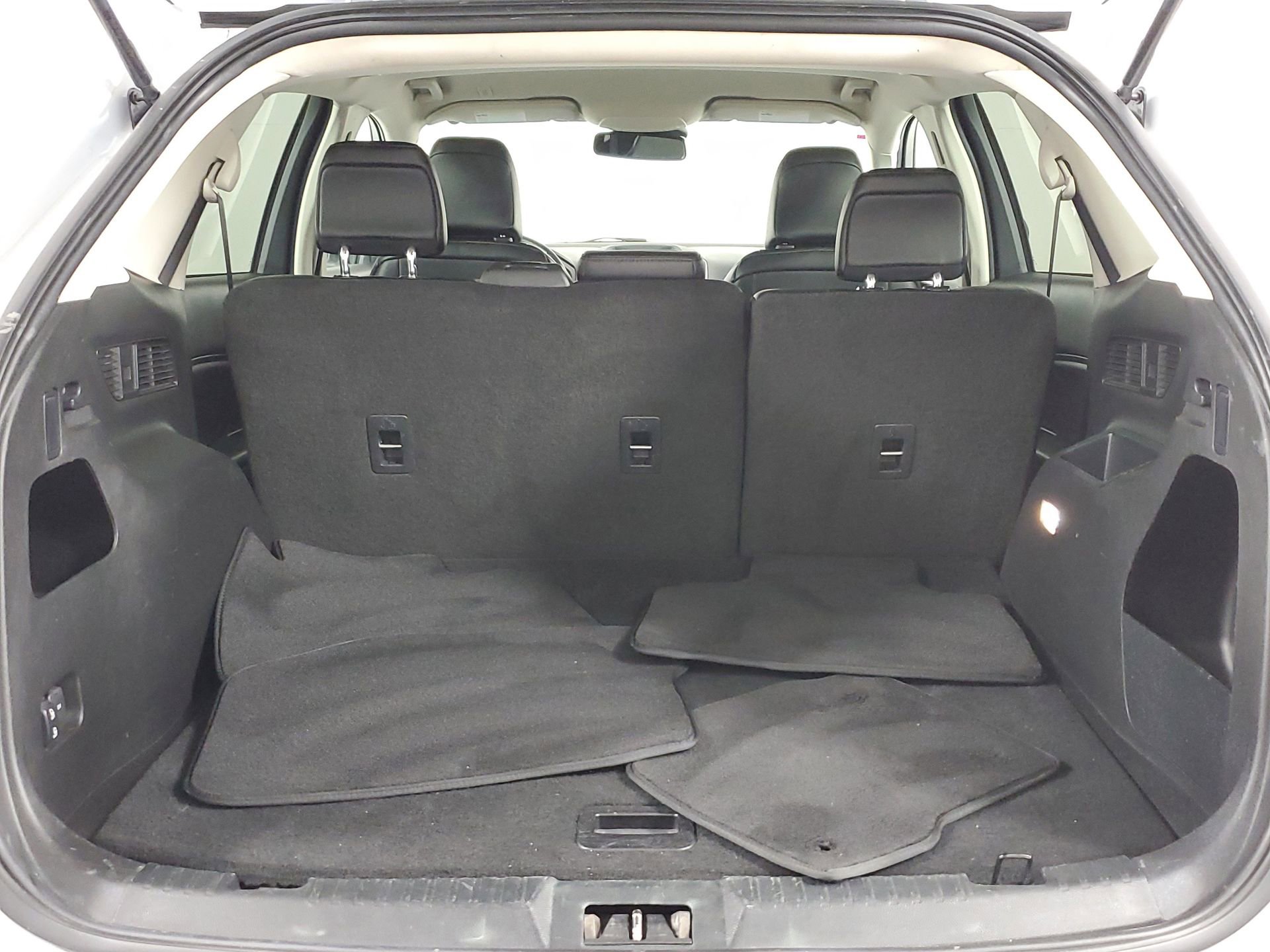 Used 2024 Ford Edge SEL AWD/4WD image 19