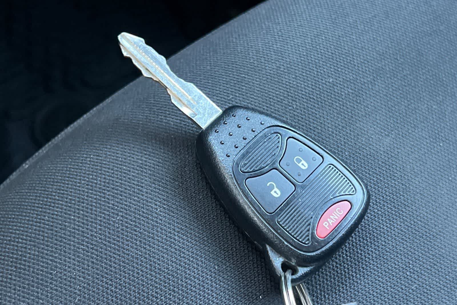 Used 2018 Jeep Wrangler Unlimited Sahara AWD/4WD image 24