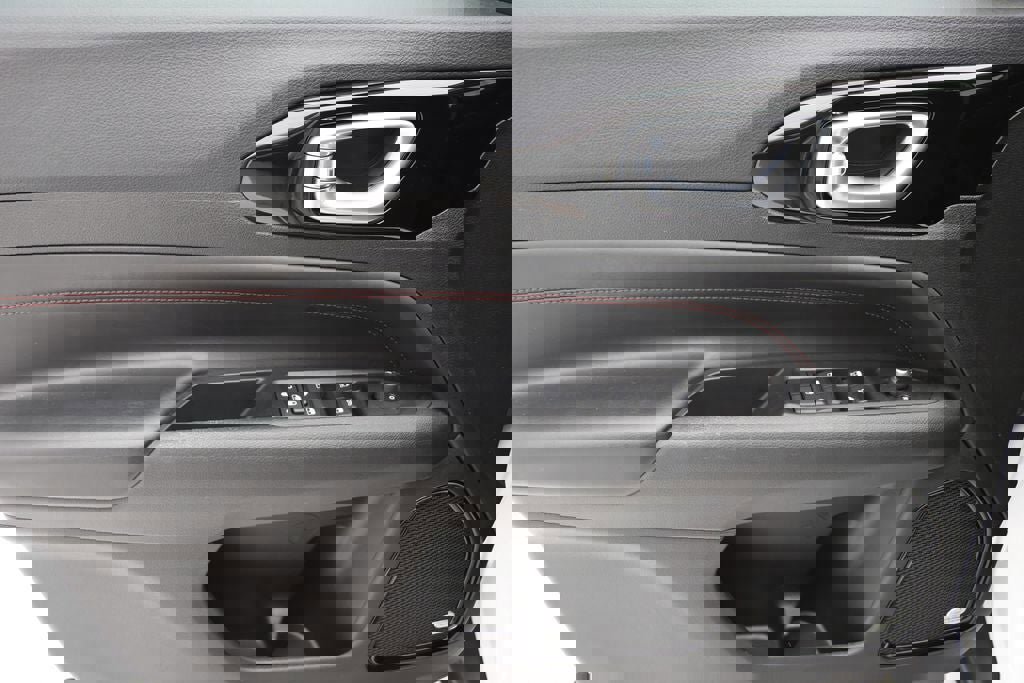 Used 2022 Jeep Compass Trailhawk w/ Sun and Sound Group image 13