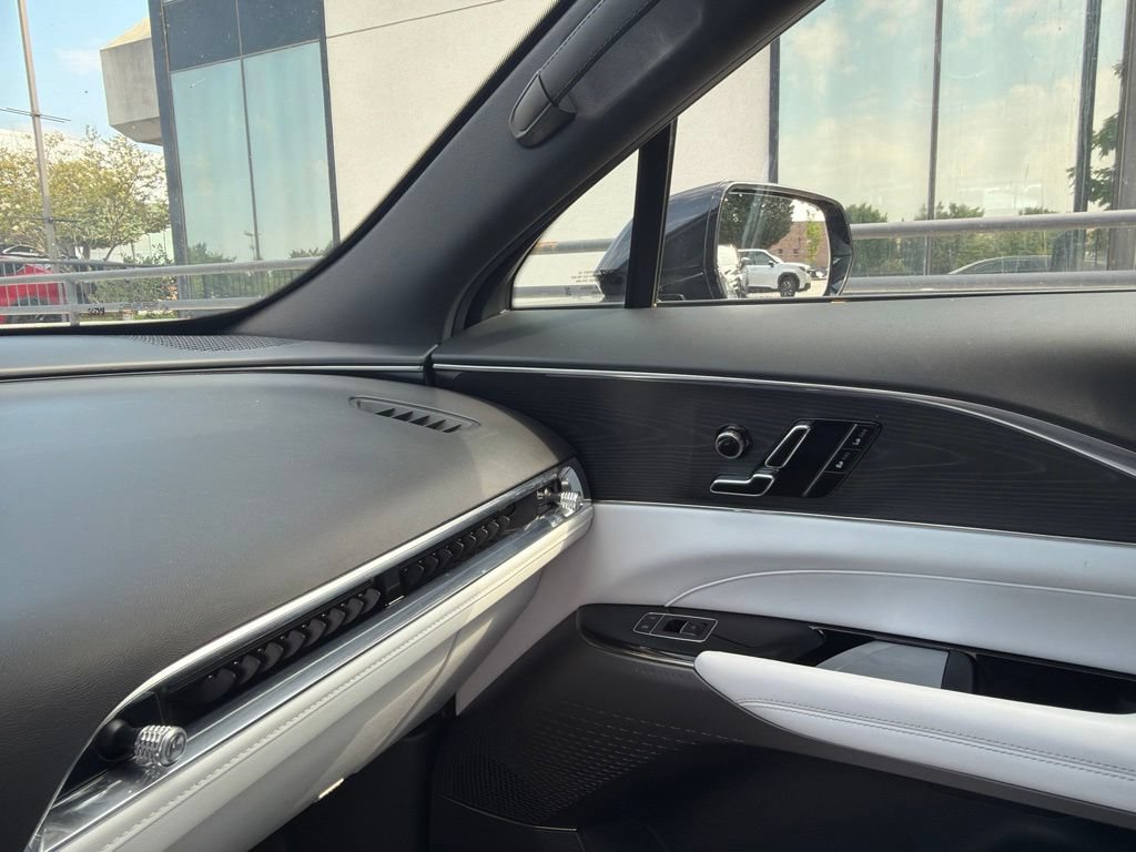 Used 2024 Cadillac Lyriq Sport w/ LPO, Floor Liner Package AWD/4WD image 30