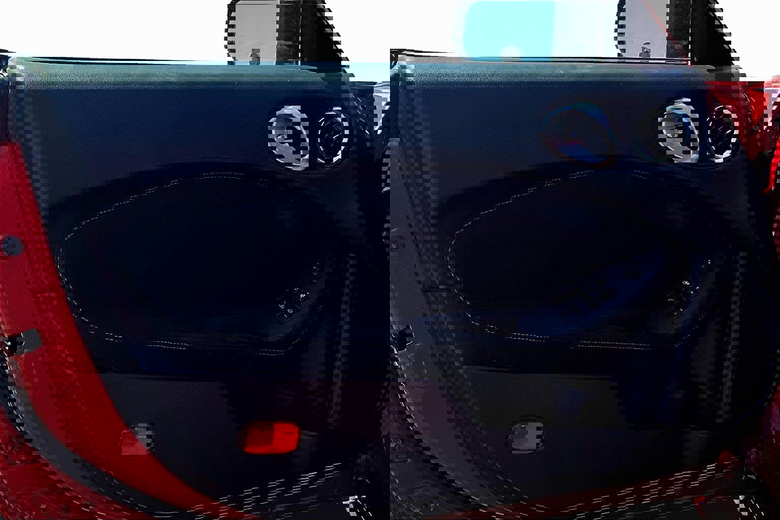 Used 2014 Nissan 370Z Coupe image 15