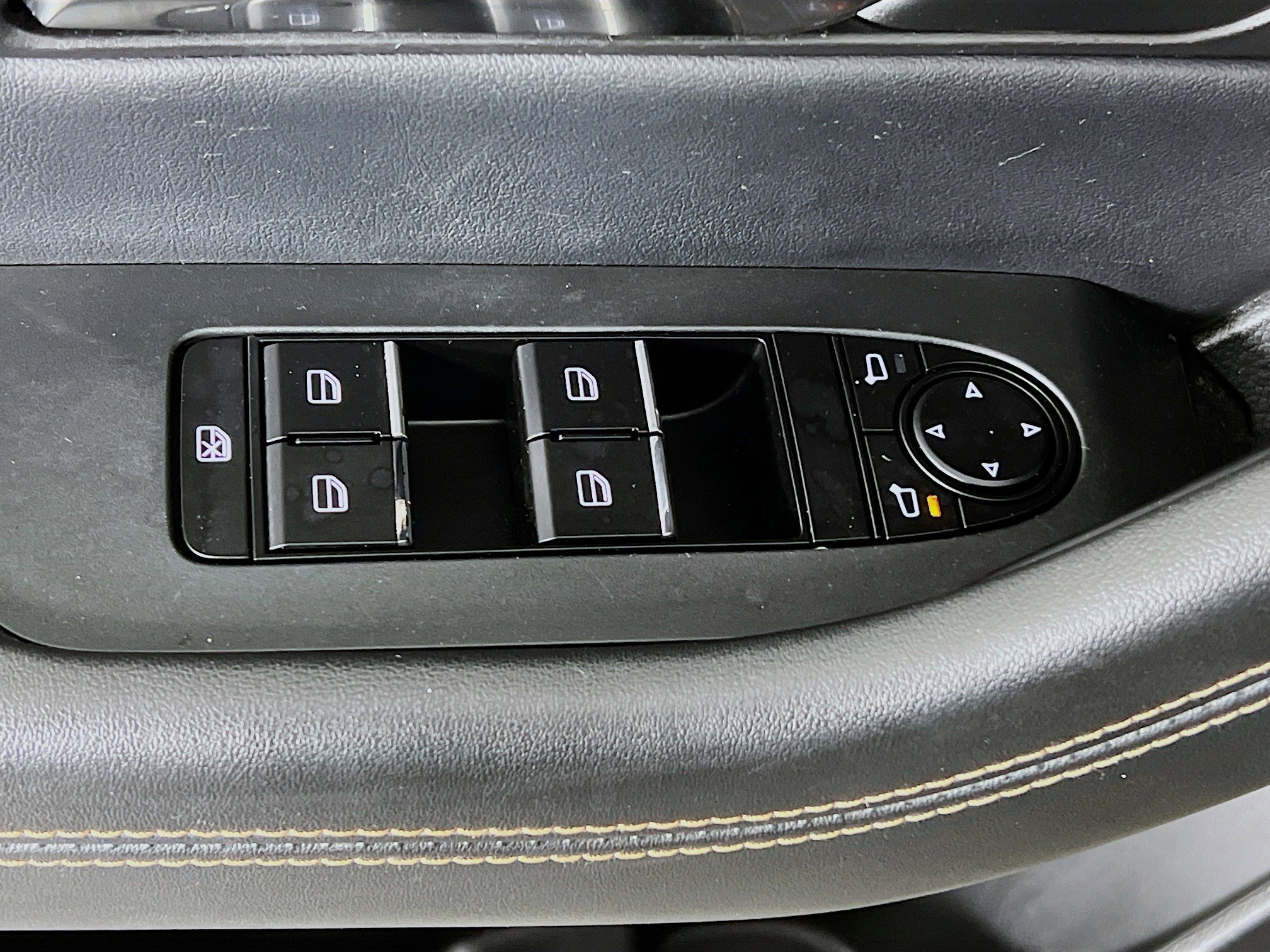 Used 2024 MAZDA CX-90 3.3 Turbo w/ Premium Package image 21