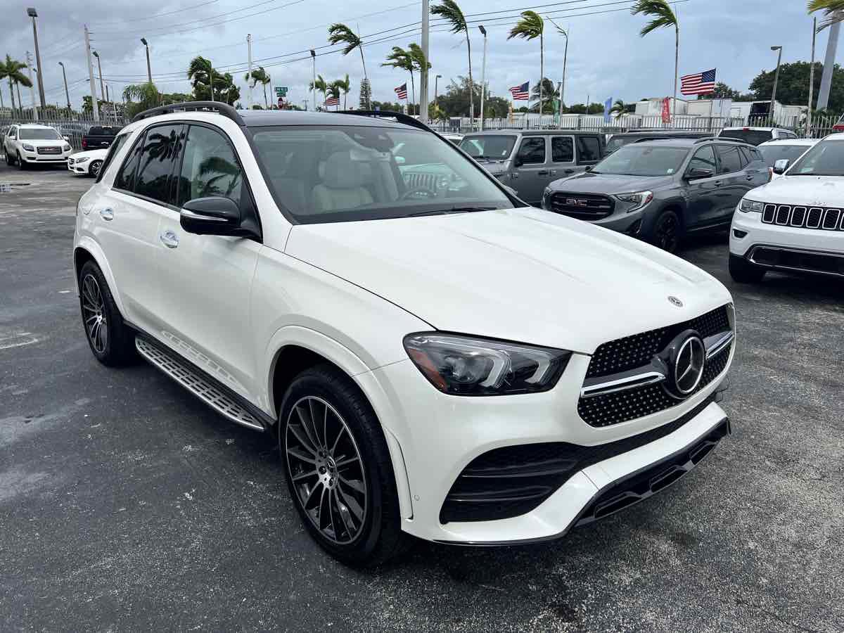 Used 2020 Mercedes-Benz GLE 450 4MATIC image 2