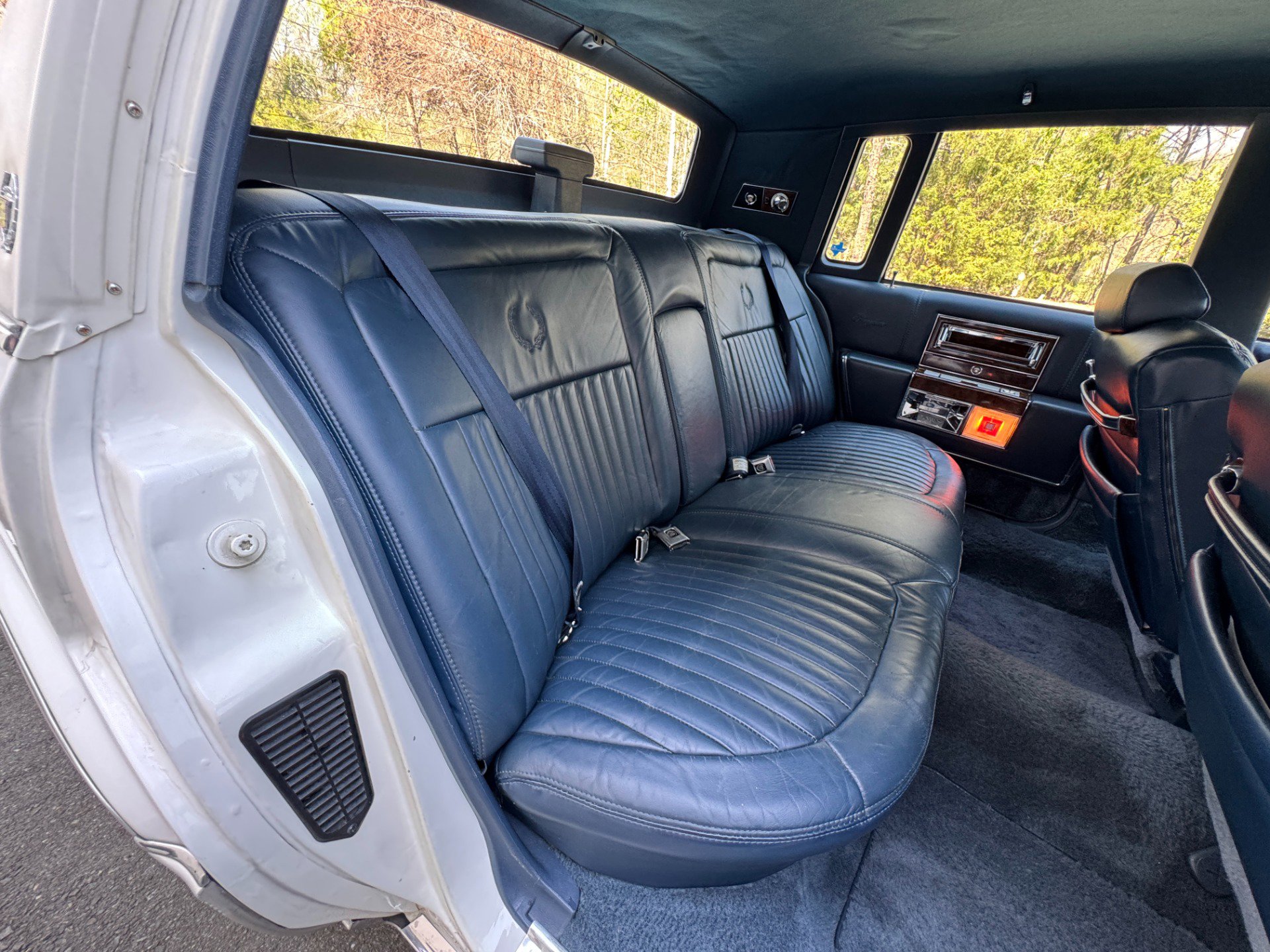 Used 1991 Cadillac Brougham image 58