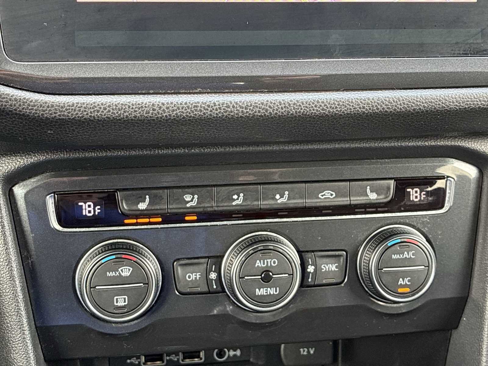 Used 2019 Volkswagen Tiguan SEL AWD/4WD image 17